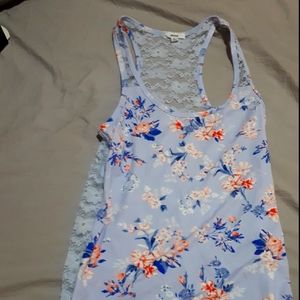 Womens tank top in excellent condition